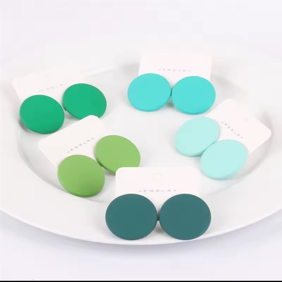 20-Pair Flat Circle Stud - Handmade Earrings - Picture 5 of 7